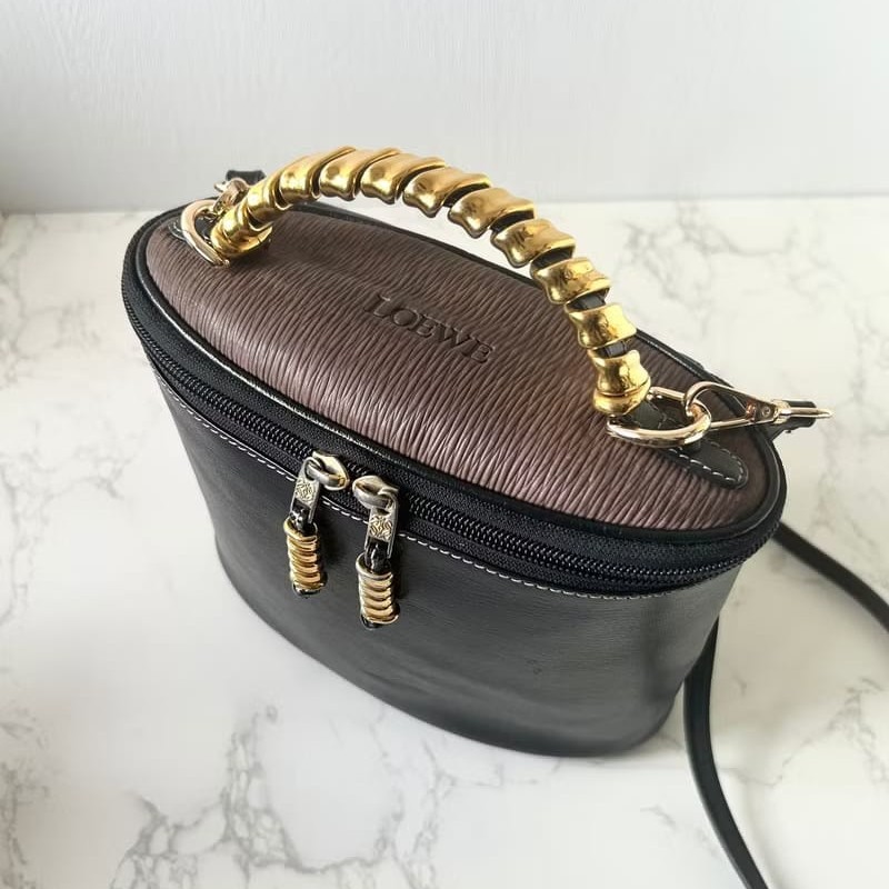 【LA LUNE】絕版中古包 Loewe蛇骨黑色盒子包 斜背包 側背包 單肩包 皮革包-0