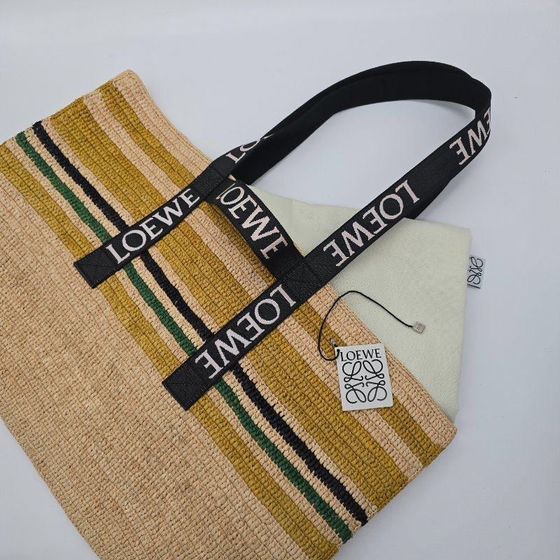 聖誕禮物/ 此價僅一天,全新LOEWE羅威Fold Shopper 拉菲草編織包/ 休閒上班手提包/ 托特包/ 購物袋/ 草編包-4