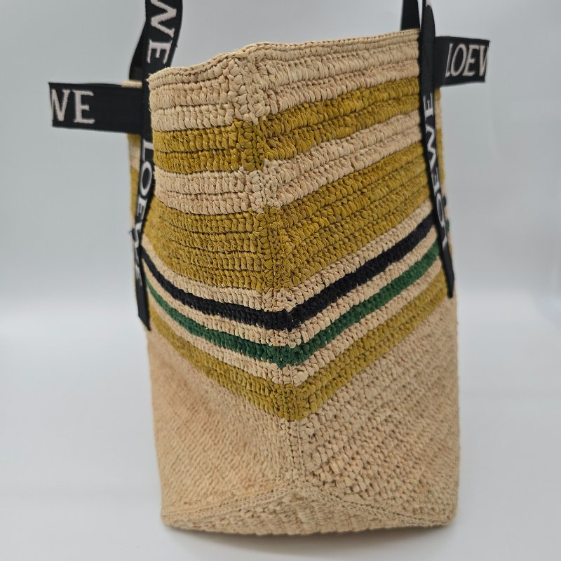 聖誕禮物/ 此價僅一天,全新LOEWE羅威Fold Shopper 拉菲草編織包/ 休閒上班手提包/ 托特包/ 購物袋/ 草編包-7