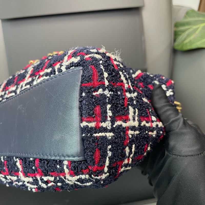 Chanel香奈兒【有購鉦】限量毛呢混色編織皮穿鏈條字母飯盒包 金色鏈條設計-5