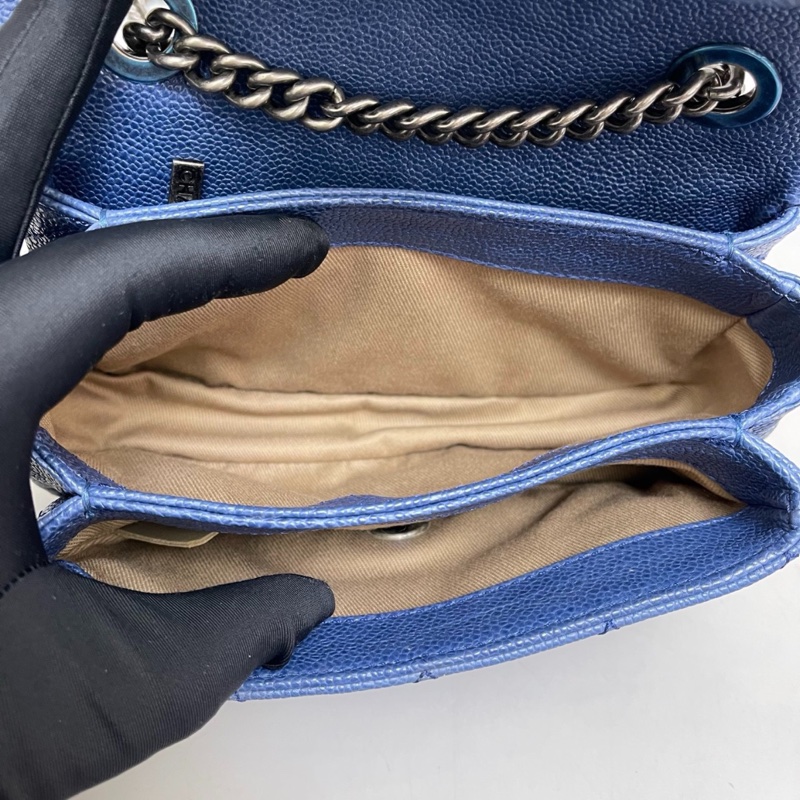 Chanel香奈兒 荔枝紋深藍色銀扣cf大mini鏈條包-8