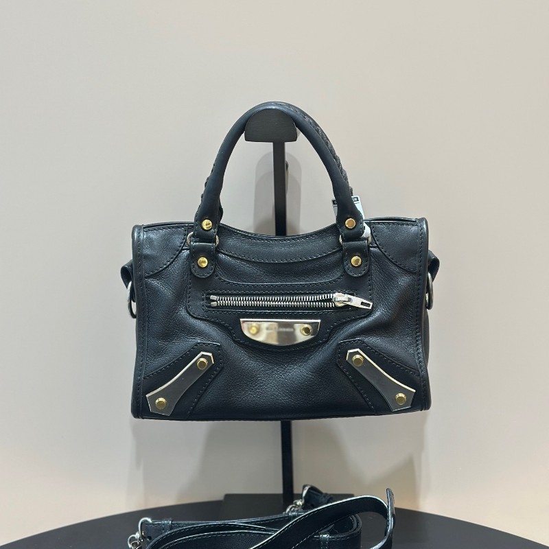 Balenciaga/巴黎世家 機車包 黑銀 黑色鴛鴦扣金屬 無鏡子有肩帶-0