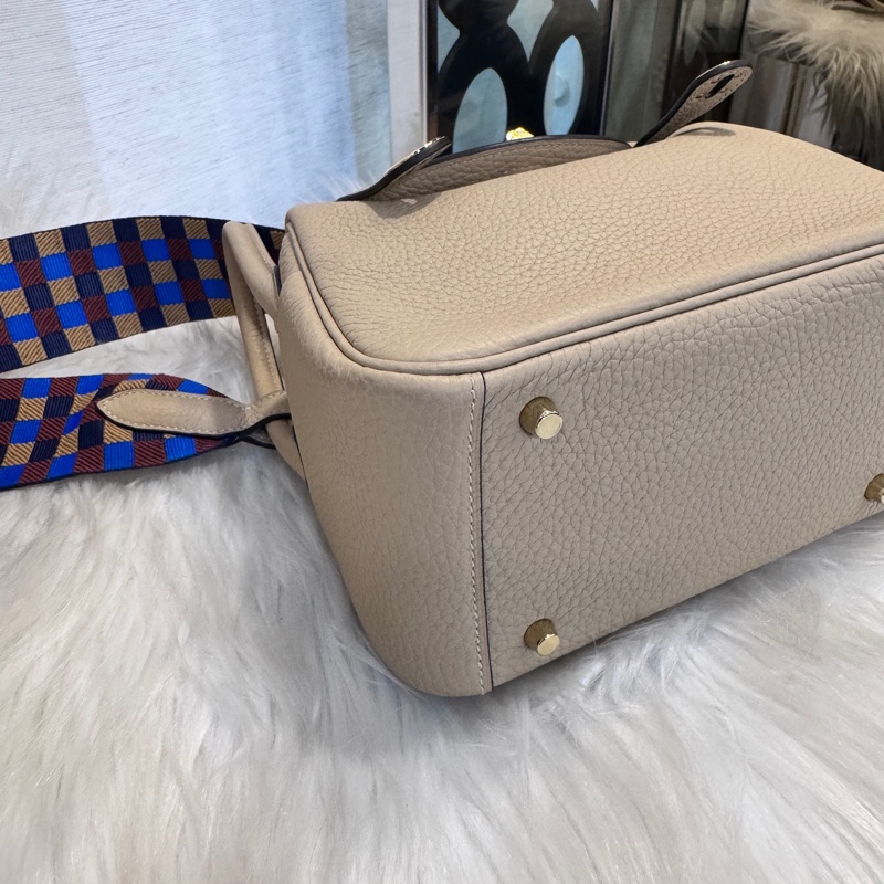 Hermes Mini Lindy 風衣灰TC皮金釦 近全新-6