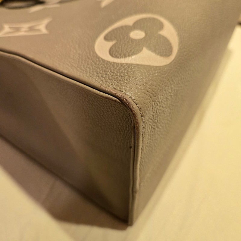 LV Louis Vuitton On The Go MM Tote路易威登手提肩背托特包晶片款-11