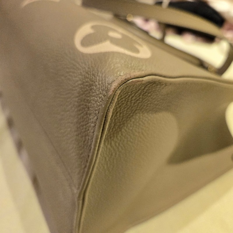 LV Louis Vuitton On The Go MM Tote路易威登手提肩背托特包晶片款-25