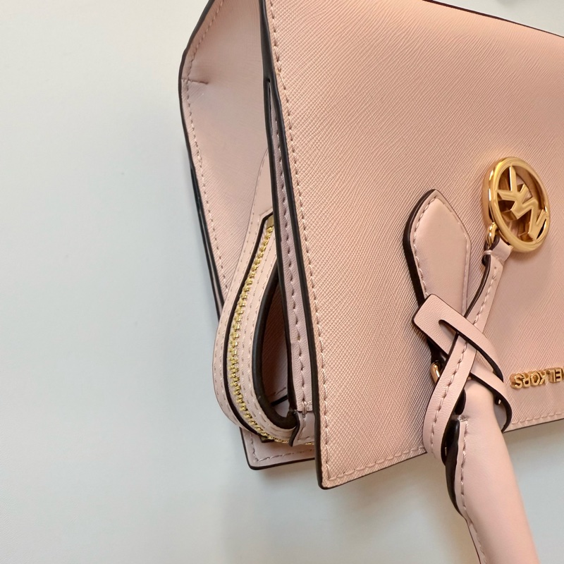 ✔ MICHAEL KORS MK SHEILA 防刮三層手提/斜背兩用包 — 小款/胭脂粉-8