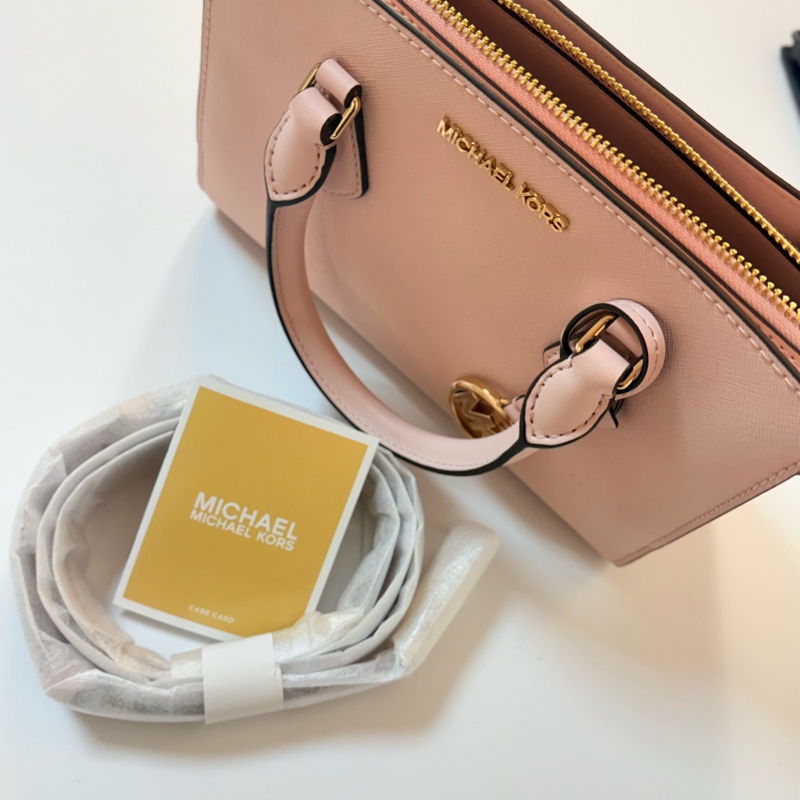 ✔ MICHAEL KORS MK SHEILA 防刮三層手提/斜背兩用包 — 小款/胭脂粉-13