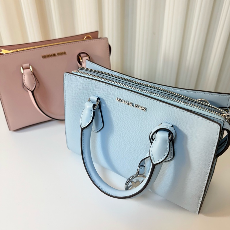 ✔ MICHAEL KORS Sheila 銀字圓標Logo防刮三層提肩兩用包(威尼斯藍) 小款-5