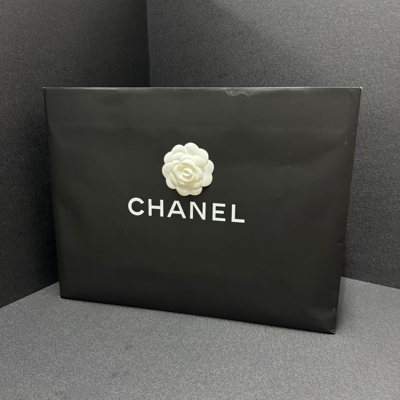 (全新品 全套配件🎁) Chanel 19 Maxi 黑金羊皮 飛機包 專櫃33萬!-4