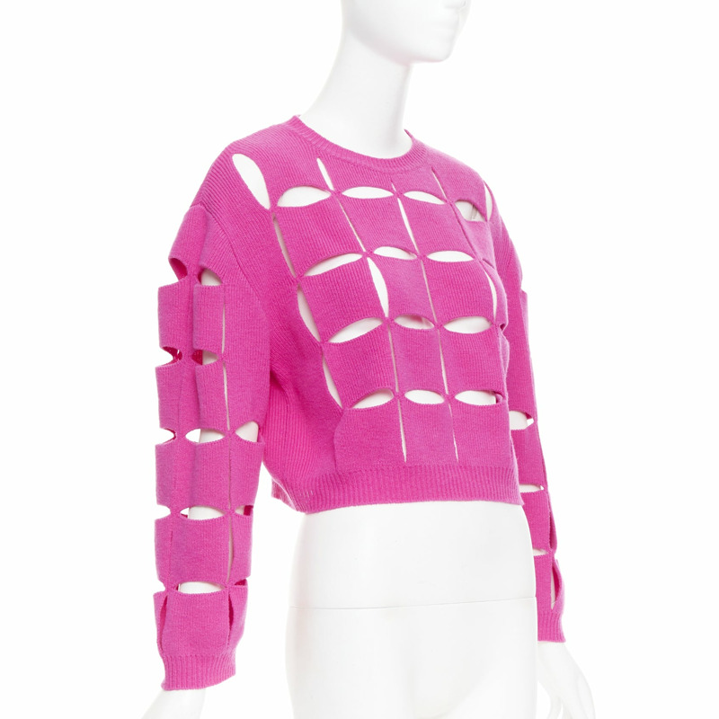 VALENTINO 2022 Pier Paolo Piccioli pink virgin wool cut out crop sweater S-2