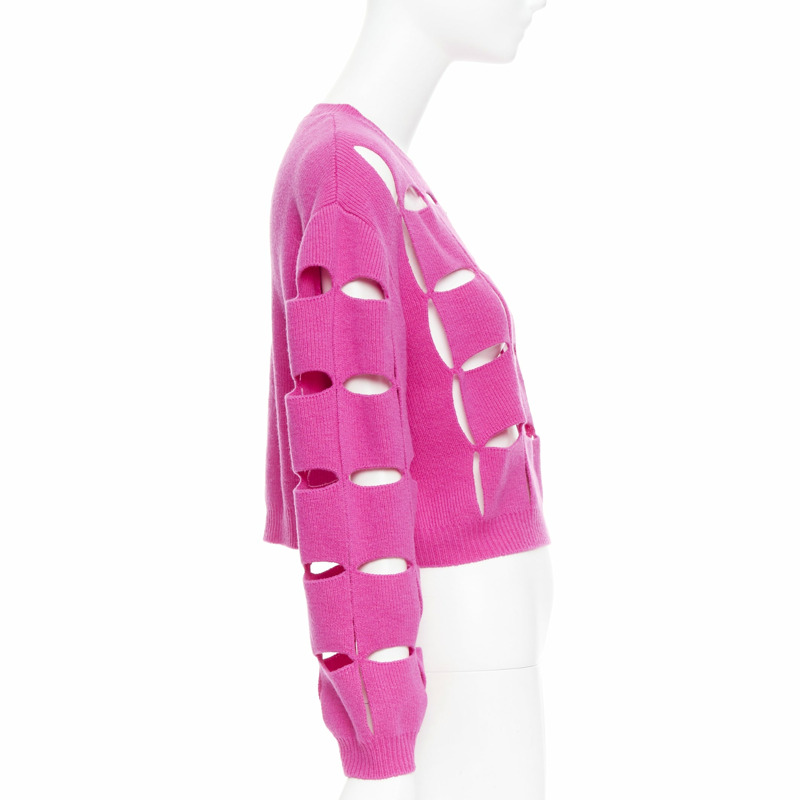 VALENTINO 2022 Pier Paolo Piccioli pink virgin wool cut out crop sweater S-3