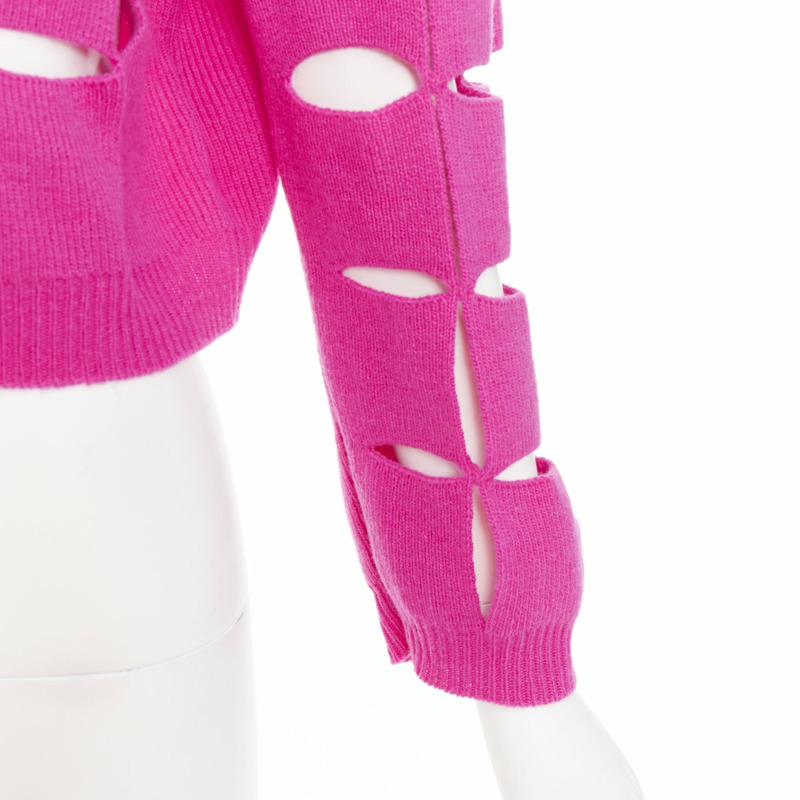 VALENTINO 2022 Pier Paolo Piccioli pink virgin wool cut out crop sweater S-6