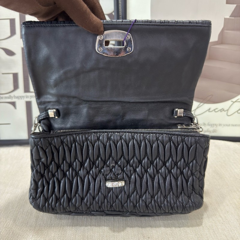 Miumiu/繆繆 黑色 褶皺鏈條包 肩背包-3