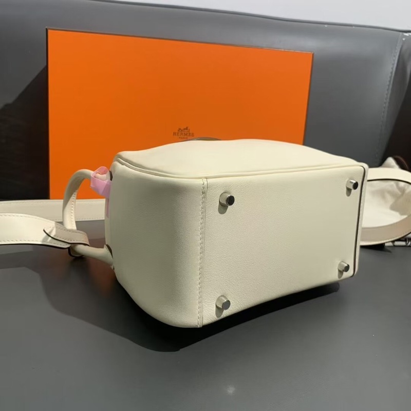 Hermes愛馬仕mini lindy奶油白swift皮內拼琥珀黃銀扣B刻-6