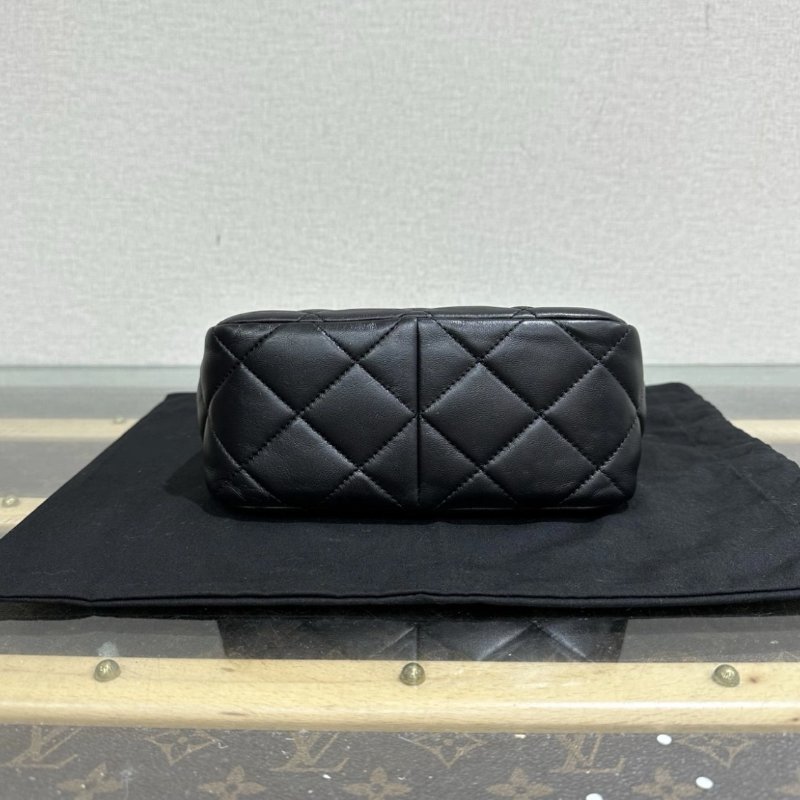 CHANEL 22S黑金菱格紋腋下hobo托特包 19*16*8 99新配件盒子塵袋購證-3