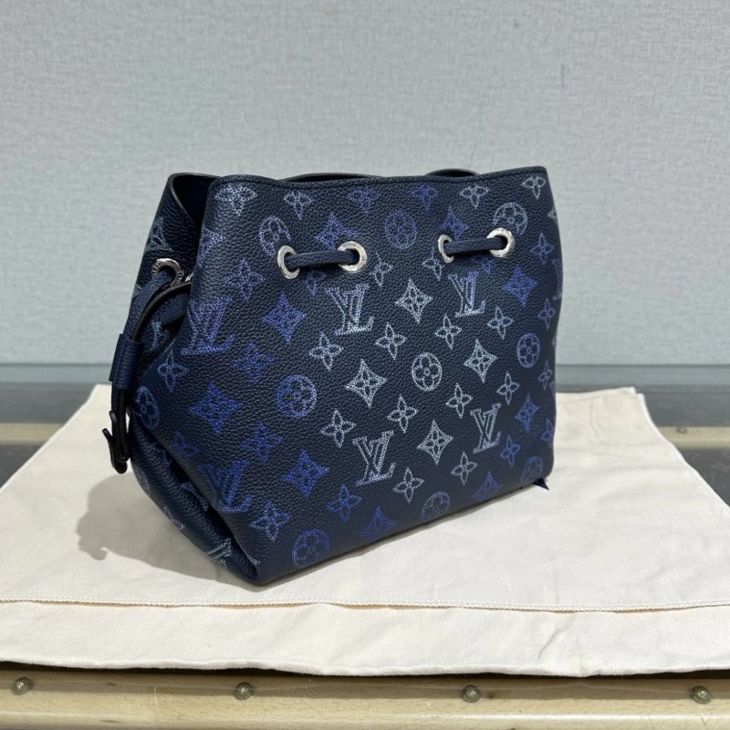 LV 漸變藍Bella月光女神水桶包 22*20*13 芯片款 99新配件盒子塵袋-1