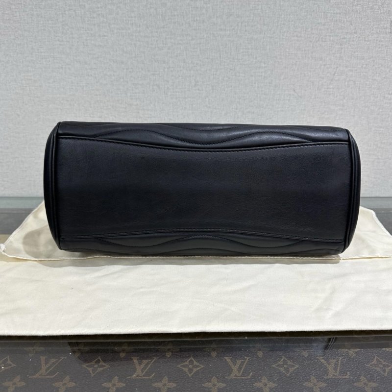LV newwave黑金肩背斜背托特包 33*21*14 99新配件塵袋-4