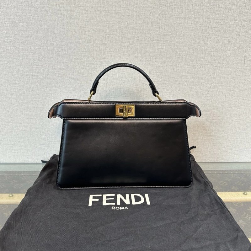 FENDI 黑金 Peekaboo手提肩背斜背包 29*18*11 99新配件塵袋雨衣-5