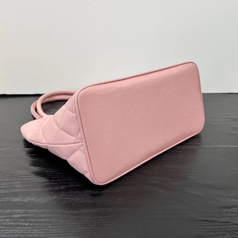 CHANEL Medallion粉金希爾頓手提包 30*25*15 98新配件塵袋-4