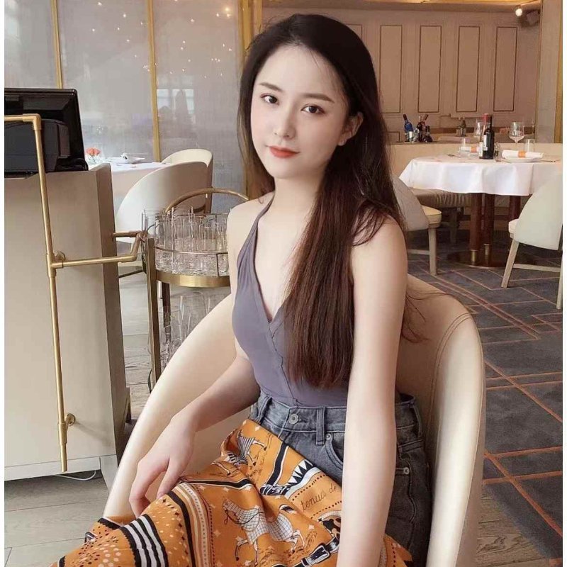 Hermès 羊絨真絲大披肩全新 尺寸140x140 配戴或裱框都好看-2