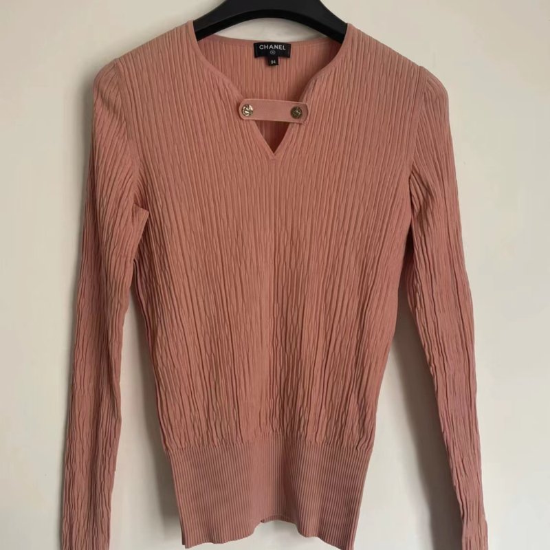 Chanel 龍蝦粉針織衫 全新拆吊牌 尺寸34碼 彈力很大 可單穿或者當內搭-3