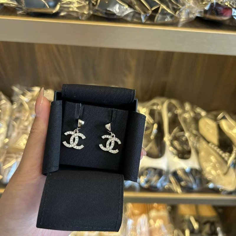 Chanel 耳環 全新包裝齊全-3