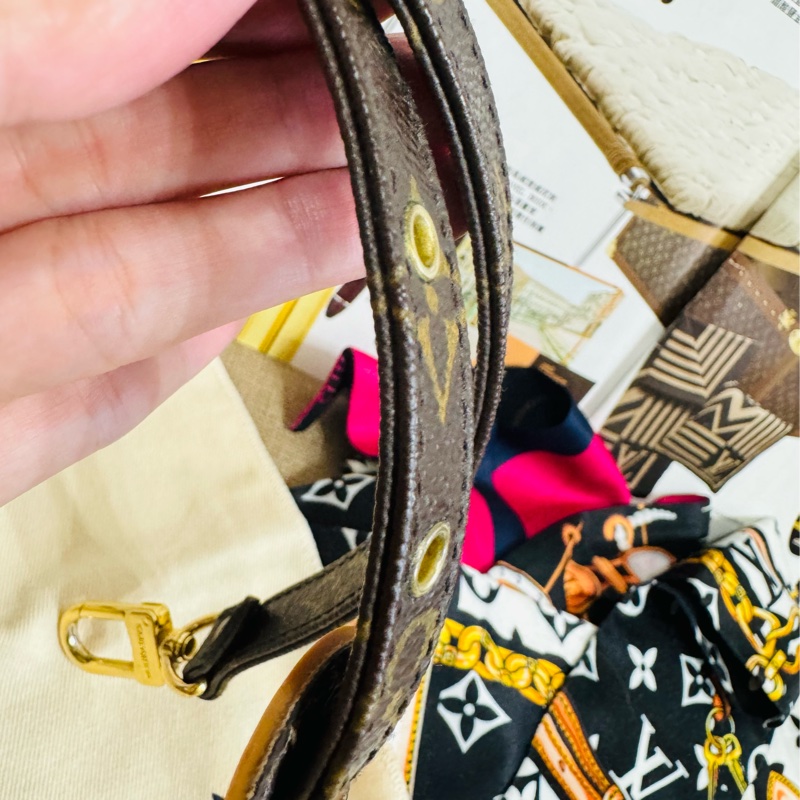 ✨售 二手 真品 LV 包專用背帶可調式背帶-19