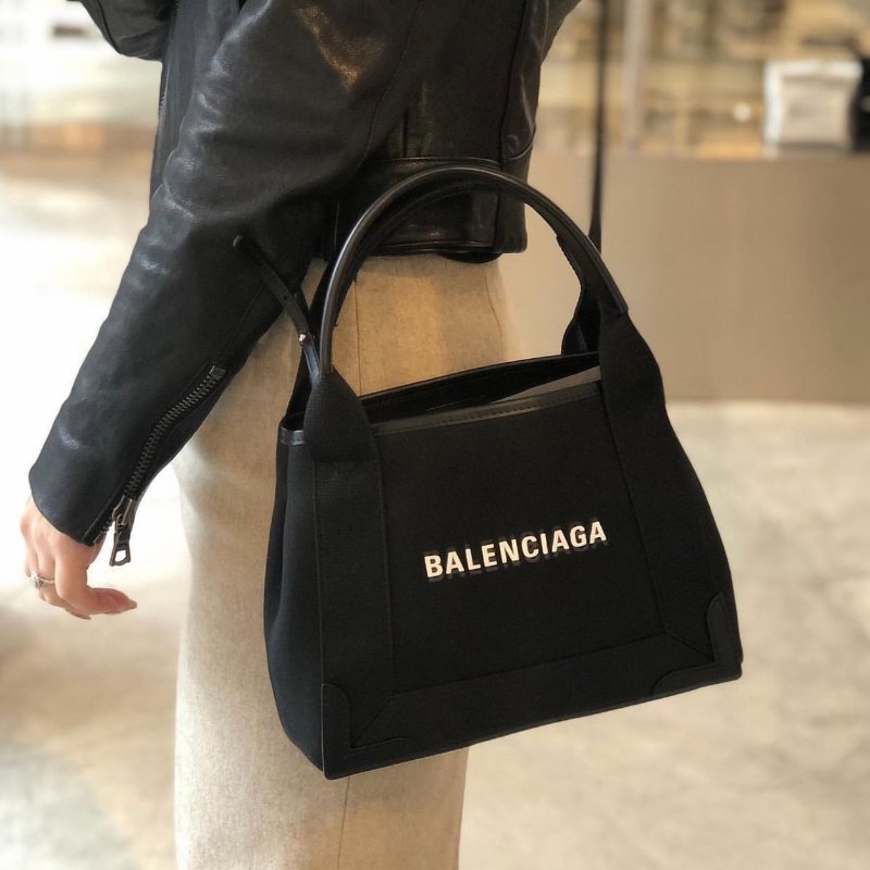 🎉新品好折扣✨Balenciaga 390346 Navy XS Cabas 帆布包 經典黑 附可斜背長肩帶-1