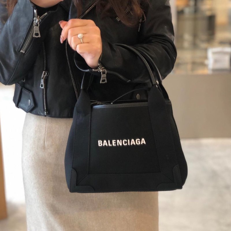 🎉新品好折扣✨Balenciaga 390346 Navy XS Cabas 帆布包 經典黑 附可斜背長肩帶-2