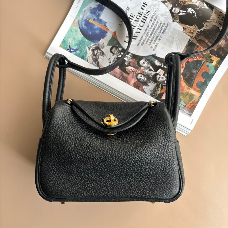 ::HERMES 愛馬仕:: W刻黑色皮革金釦MINI LINDY手提斜背包-0