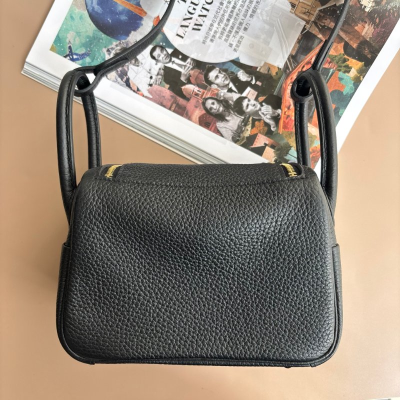 ::HERMES 愛馬仕:: W刻黑色皮革金釦MINI LINDY手提斜背包-1