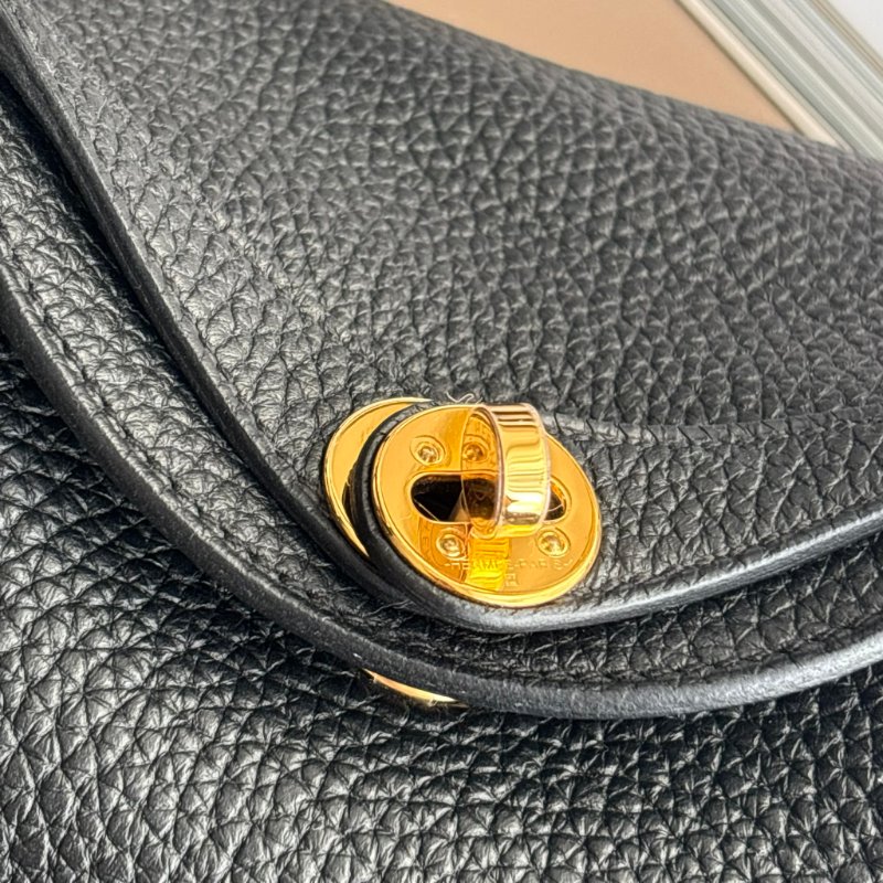 ::HERMES 愛馬仕:: W刻黑色皮革金釦MINI LINDY手提斜背包-2