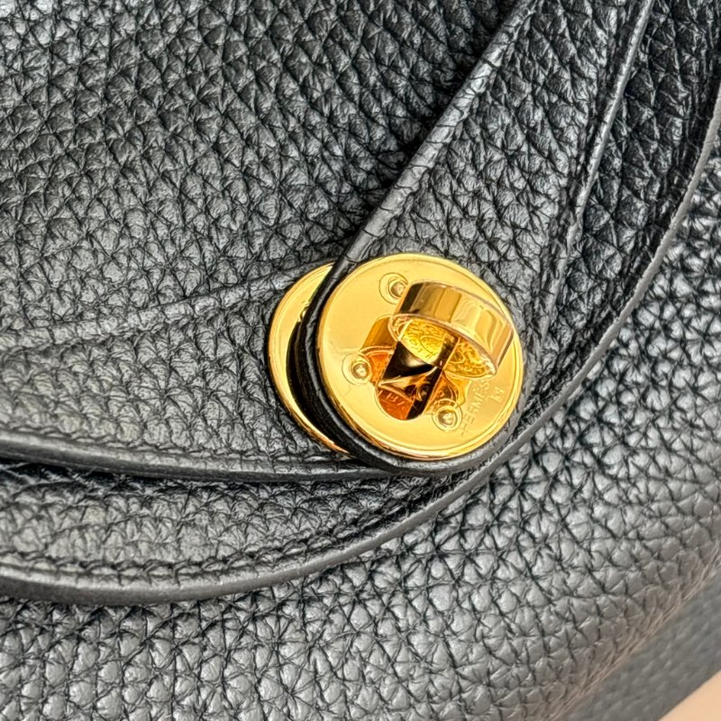 ::HERMES 愛馬仕:: W刻黑色皮革金釦MINI LINDY手提斜背包-6