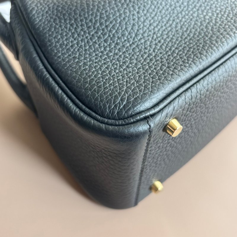 ::HERMES 愛馬仕:: W刻黑色皮革金釦MINI LINDY手提斜背包-8