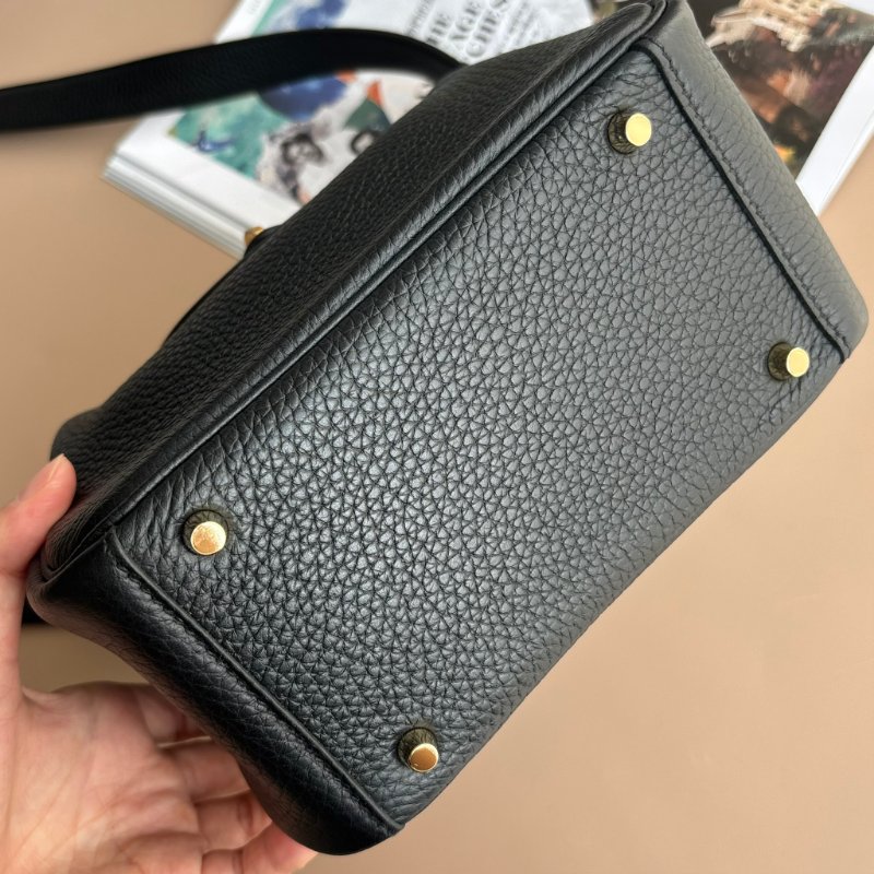 ::HERMES 愛馬仕:: W刻黑色皮革金釦MINI LINDY手提斜背包-11