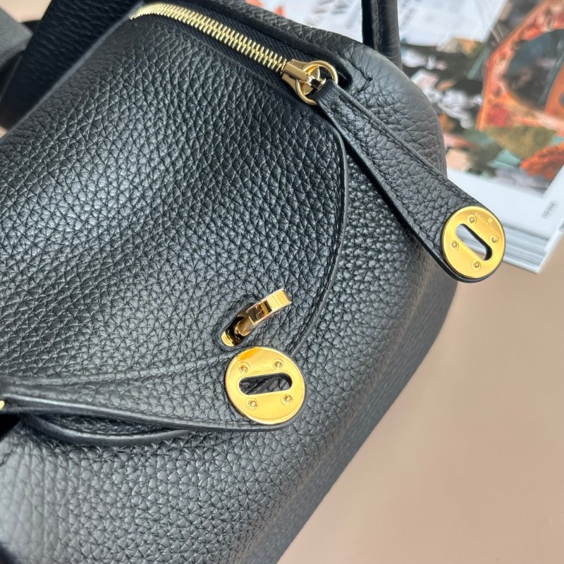 ::HERMES 愛馬仕:: W刻黑色皮革金釦MINI LINDY手提斜背包-18