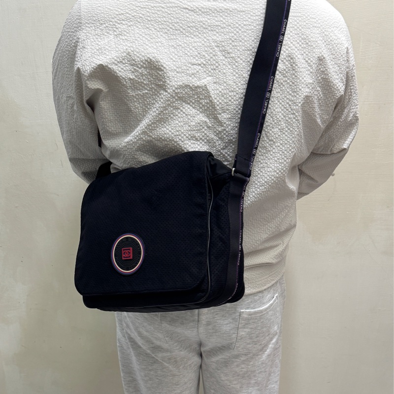 ❣️雙11特價❣️ 🎉Chanel 香奈兒🎉 運動系列 黑色絨布尼龍拼接斜背包-1