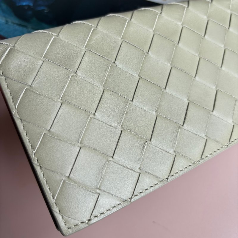 ::BOTTEGA VENETA:: BV 經典編織灰綠色牛皮對開長夾-7