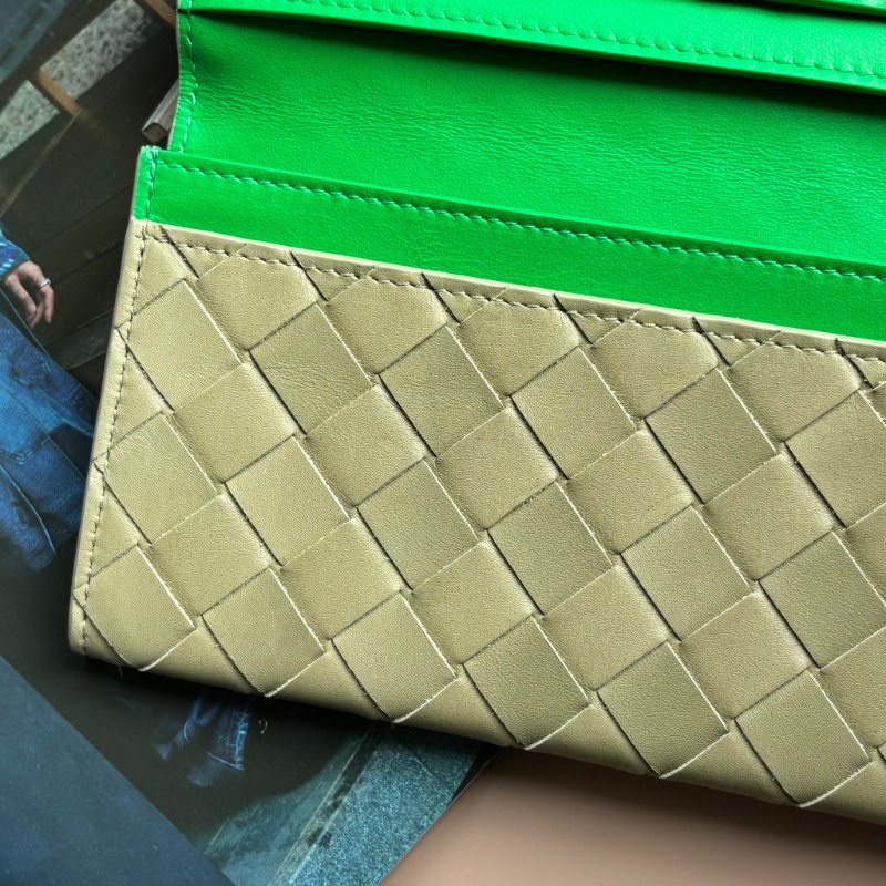 ::BOTTEGA VENETA:: BV 經典編織灰綠色牛皮對開長夾-11