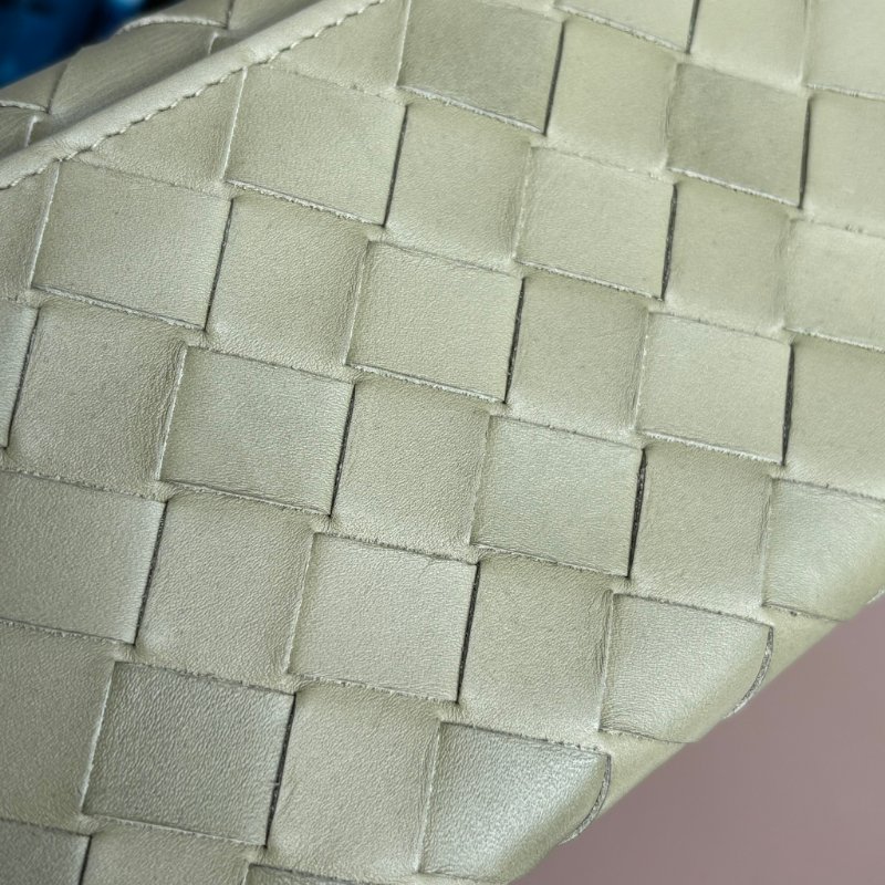 ::BOTTEGA VENETA:: BV 經典編織灰綠色牛皮對開長夾-27
