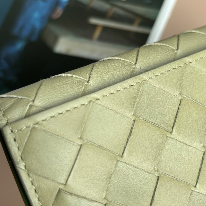 ::BOTTEGA VENETA:: BV 經典編織灰綠色牛皮對開長夾-28