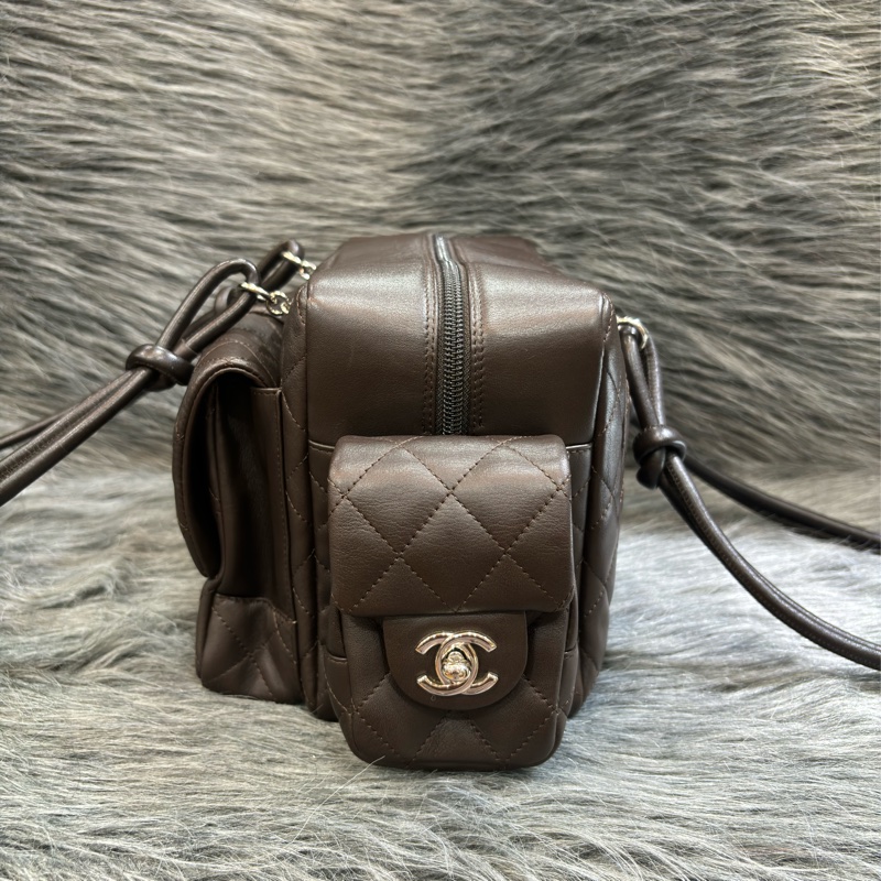 Chanel A25173 LOGO 雙C 康朋 巧克力咖啡色 牛皮 拉鍊 肩背包 吐司包 手提包 多口袋 書包釦-5