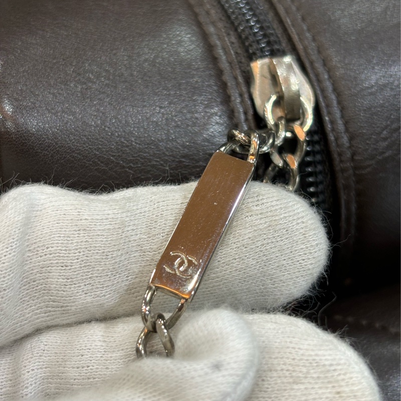 Chanel A25173 LOGO 雙C 康朋 巧克力咖啡色 牛皮 拉鍊 肩背包 吐司包 手提包 多口袋 書包釦-11