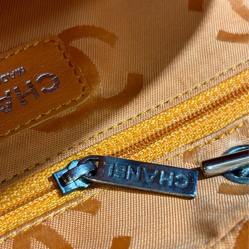 Chanel A25173 LOGO 雙C 康朋 巧克力咖啡色 牛皮 拉鍊 肩背包 吐司包 手提包 多口袋 書包釦-64