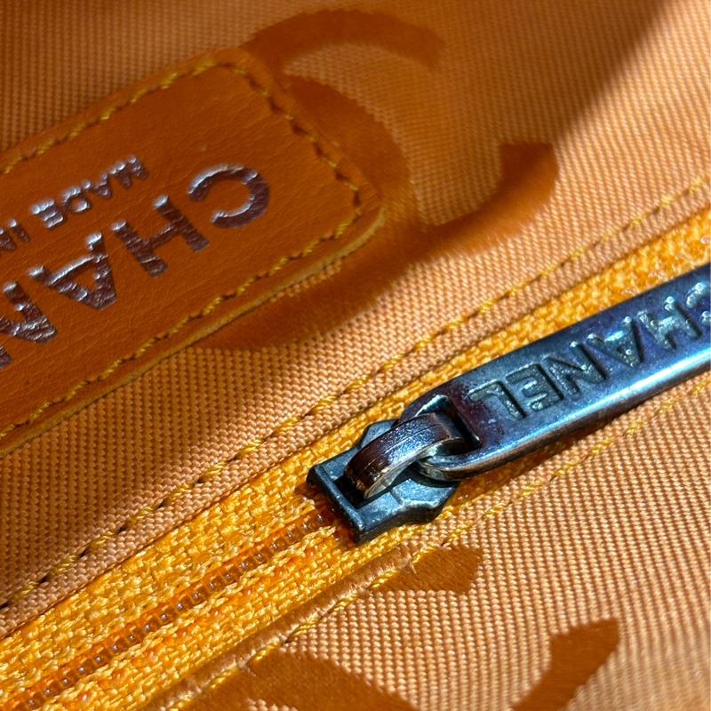 Chanel A25173 LOGO 雙C 康朋 巧克力咖啡色 牛皮 拉鍊 肩背包 吐司包 手提包 多口袋 書包釦-66