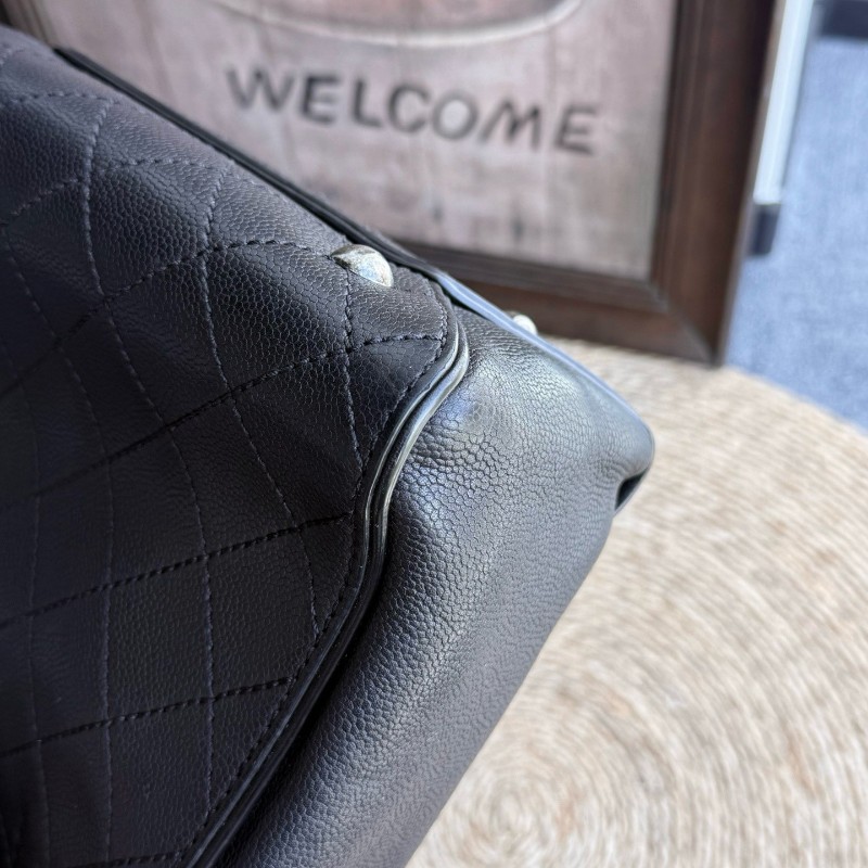 Chanel香奈兒 黑銀琺瑯扣荔枝牛托特tote小號-10