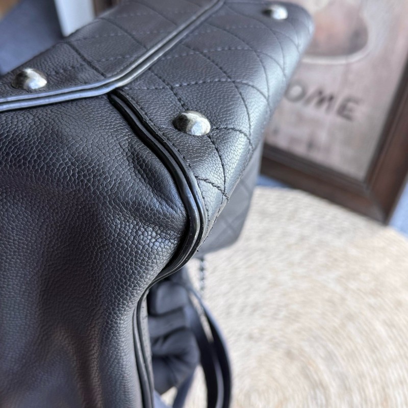 Chanel香奈兒 黑銀琺瑯扣荔枝牛托特tote小號-13