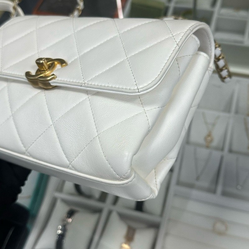 Chanel 22s Flap白金水鑽 logo-10