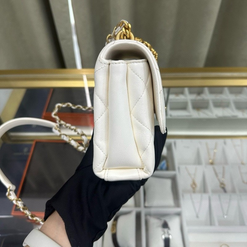 Chanel 22s Flap白金水鑽 logo-13