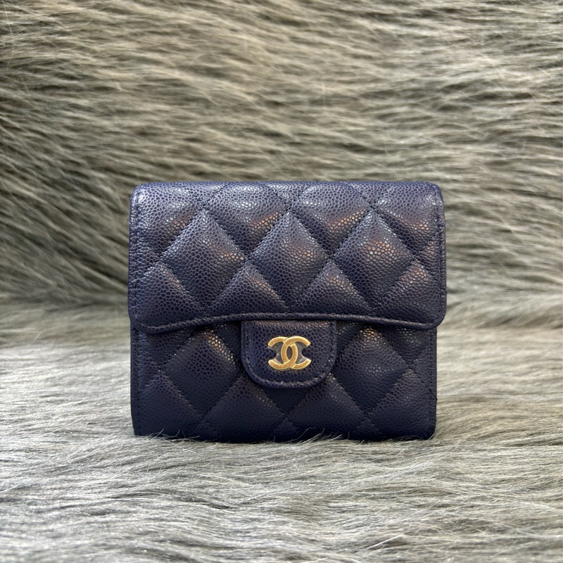 CHANEL AP0231 COCO 閃電紫色荔枝皮金釦 零錢包 短夾 皮夾 錢包 信用夾-0